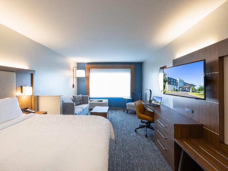 Holiday Inn Express & Suites Greenwood Mall image