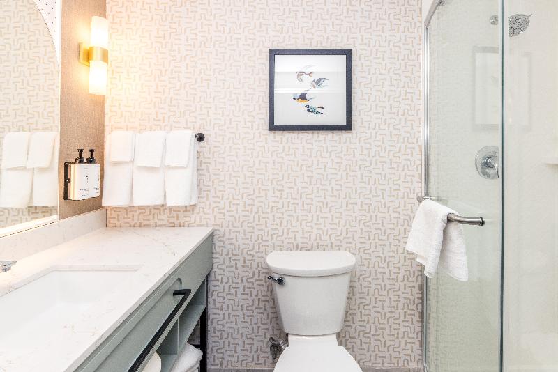 Voco The Clair Cincinnati Downtown By IHG image