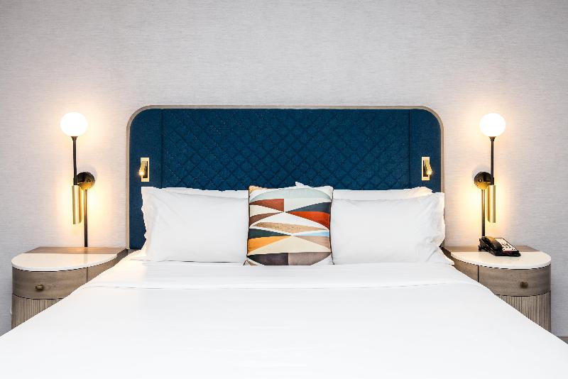 Voco The Clair Cincinnati Downtown By IHG image