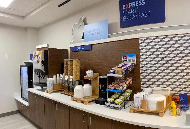 Holiday Inn Express and Suites Plymouth image