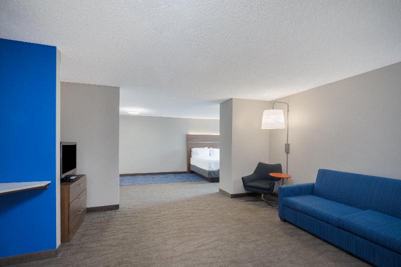 Holiday Inn Express & Suites Frankfort By IHG — photo 45