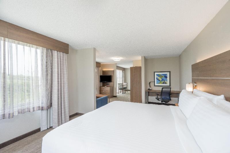 Holiday Inn Express & Suites Frankfort By IHG — photo 33