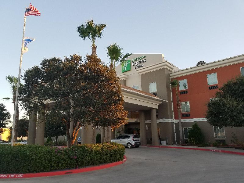 Holiday Inn Express and Suites Rio Grande City image