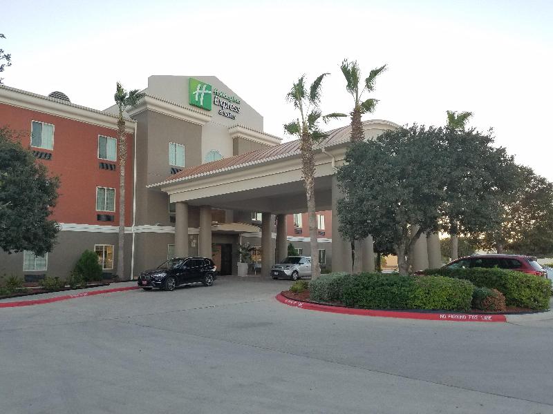 Holiday Inn Express and Suites Rio Grande City image