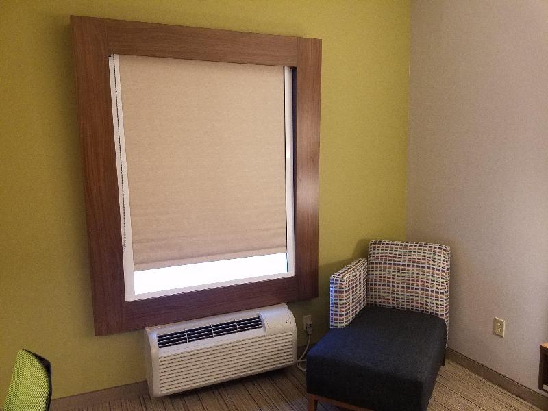 Holiday Inn Express and Suites Rio Grande City image