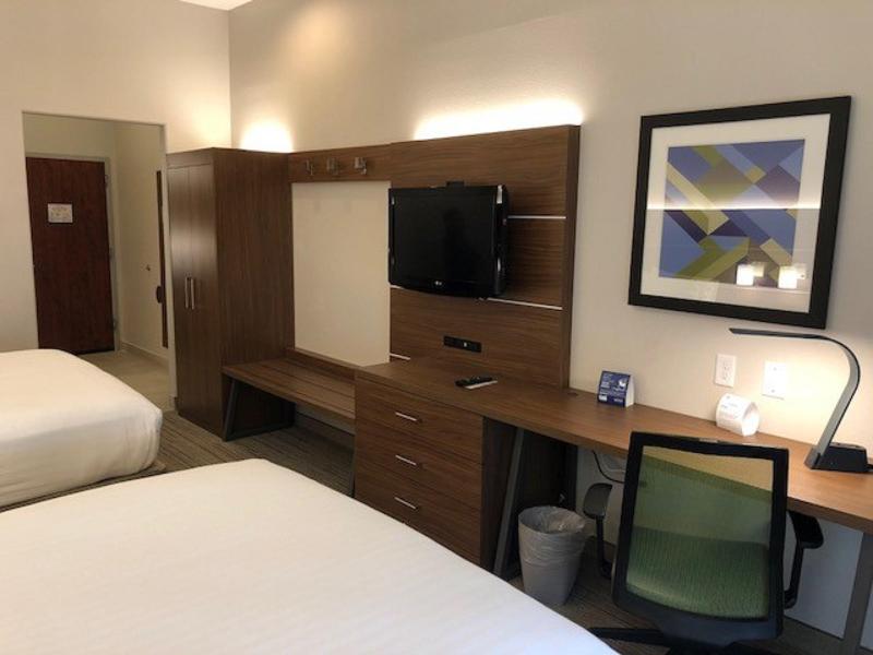 Holiday Inn Express and Suites Rio Grande City image