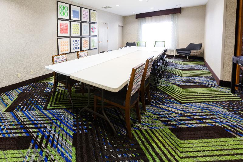 Holiday Inn Express & Suites Shelbyville By IHG image