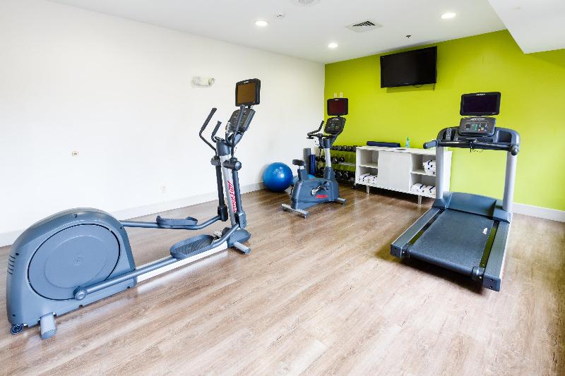 Holiday Inn Express & Suites Shelbyville By IHG image