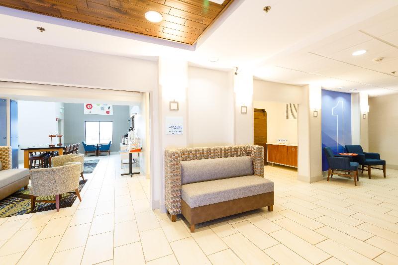 Holiday Inn Express & Suites Shelbyville By IHG image