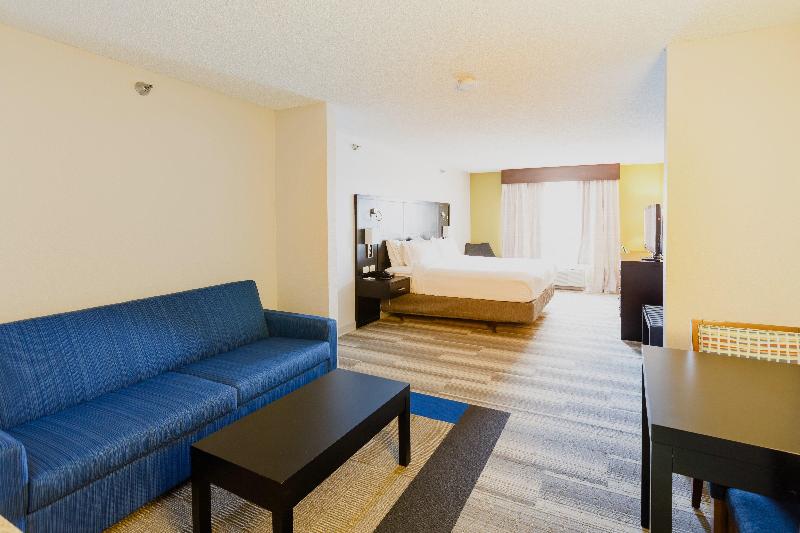Holiday Inn Express & Suites Shelbyville By IHG image