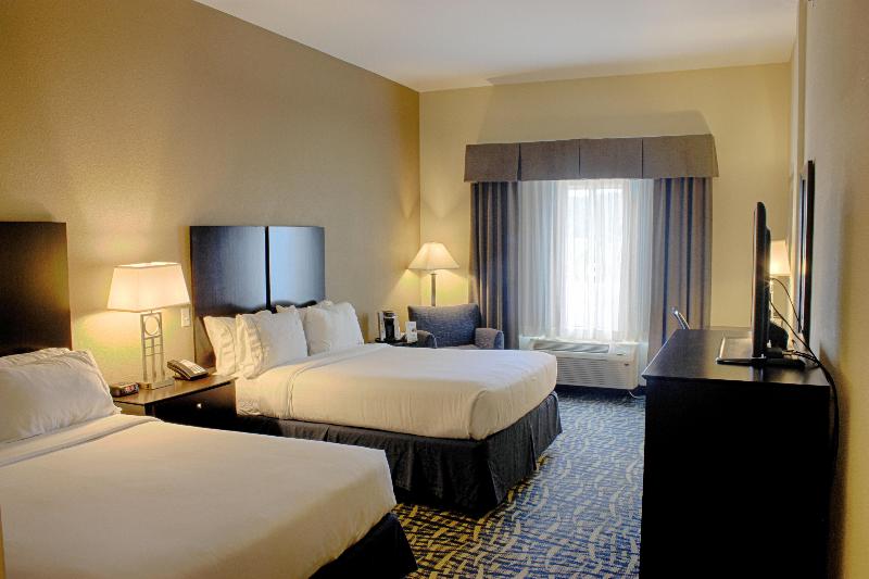 Holiday Inn Express and Suites Lebanon image 5