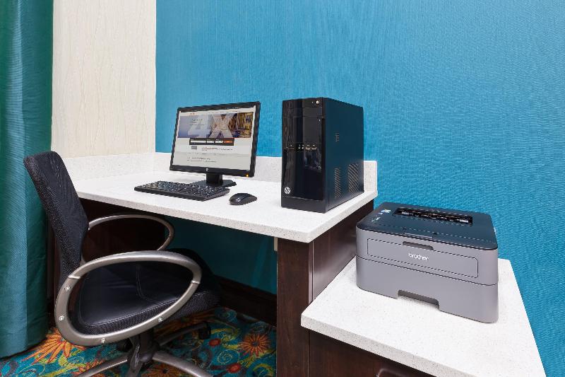Holiday Inn Express and Suites Southport Oak Islan image