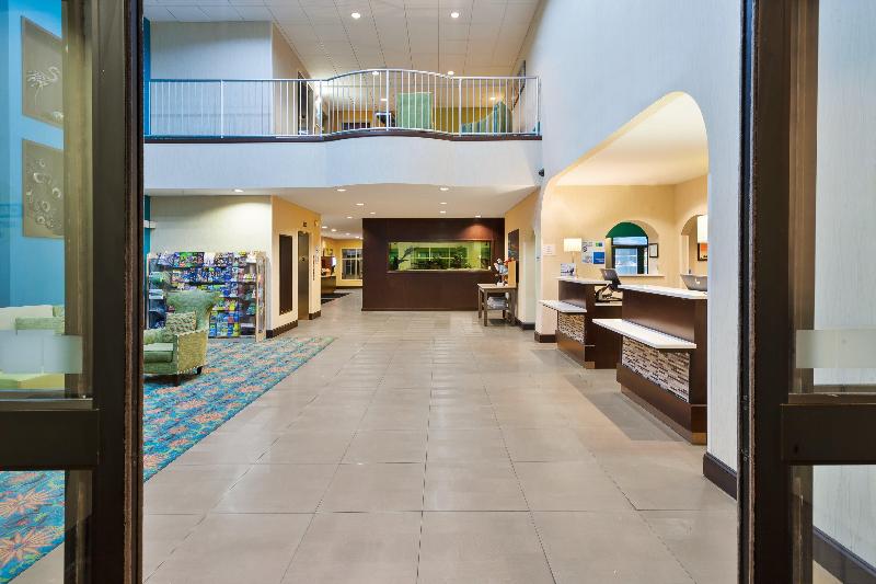 Holiday Inn Express and Suites Southport Oak Islan image