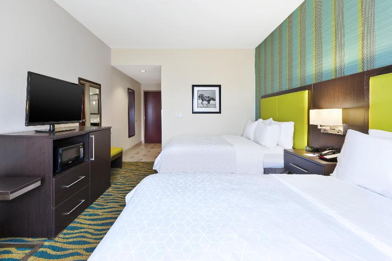 Holiday Inn Express and Suites Southport Oak Islan image