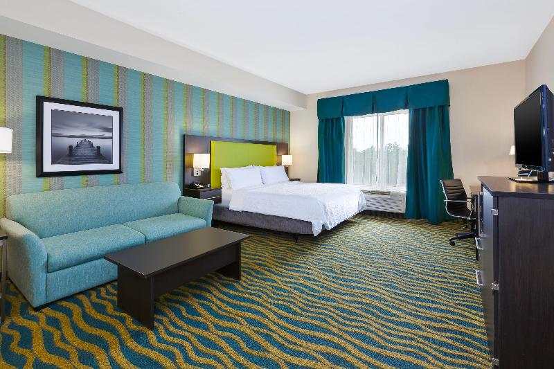Holiday Inn Express and Suites Southport Oak Islan image
