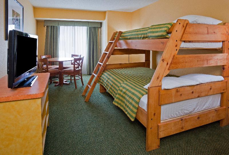 SUITE STANDARD — photo 4