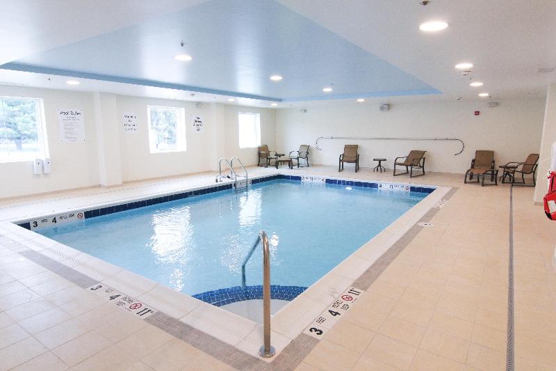 Holiday Inn Express Suites Peekskill-Lower Hudson image