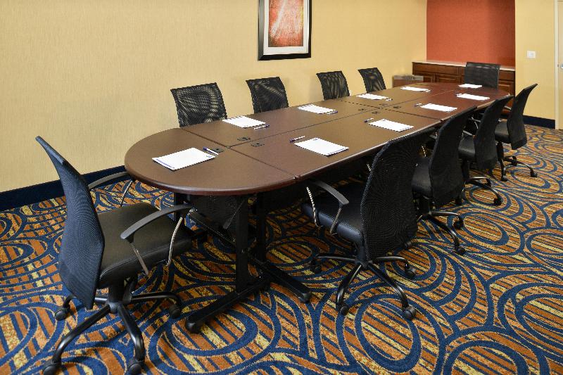 Holiday Inn Express Suites Peekskill-Lower Hudson image