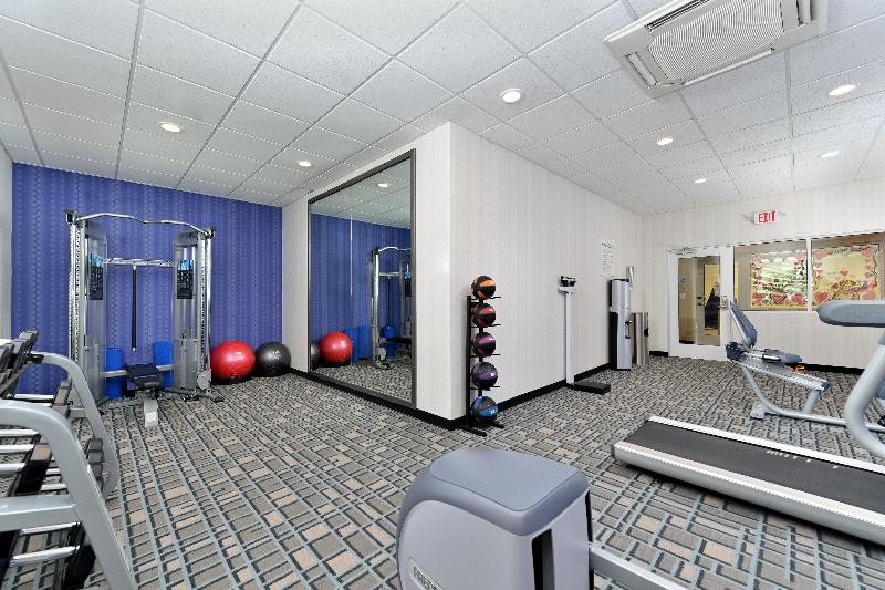 Holiday Inn Express Suites Peekskill-Lower Hudson image
