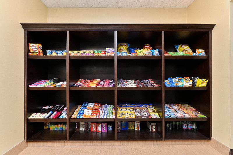 Holiday Inn Express Suites Peekskill-Lower Hudson image