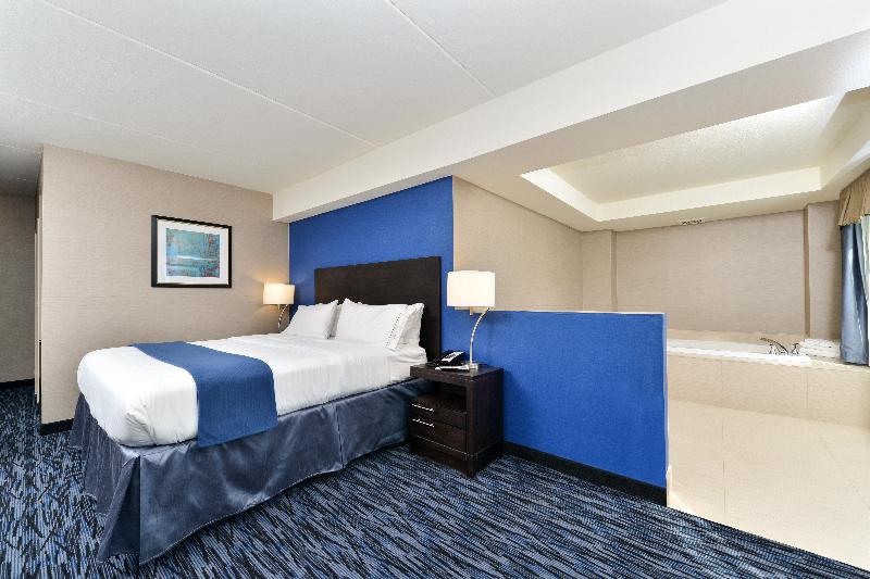Holiday Inn Express Suites Peekskill-Lower Hudson image