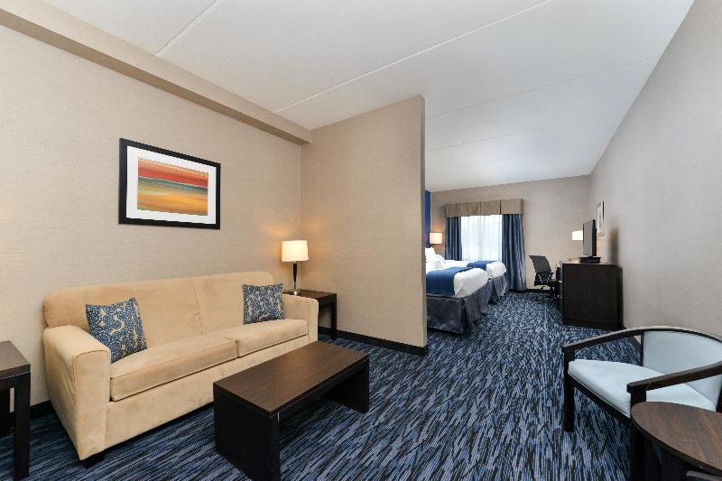 Holiday Inn Express Suites Peekskill-Lower Hudson image