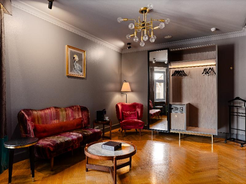Grand Poet Hotel by Semarah image
