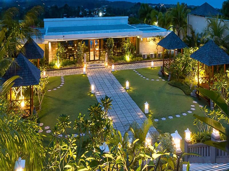 Airis Luxury Villas & Spa image