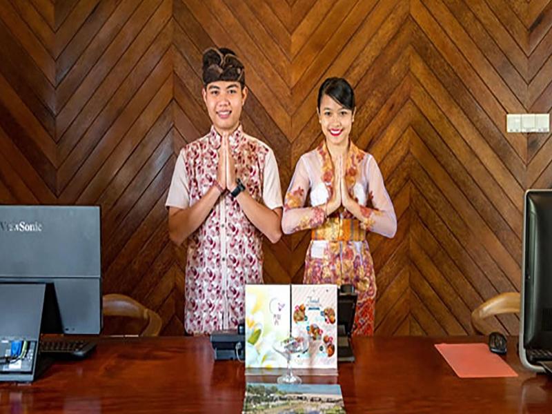 Airis Luxury Villas & Spa image