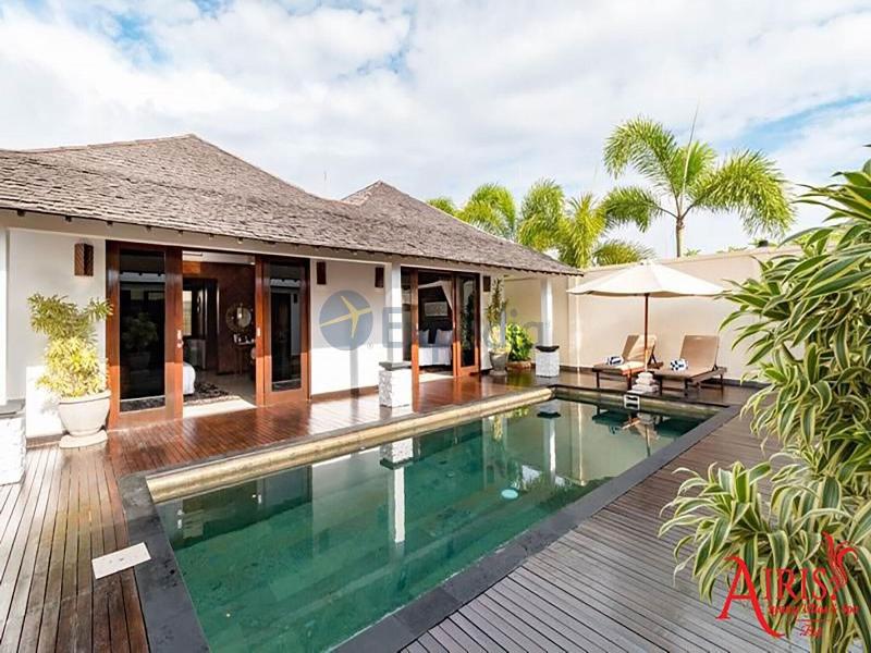 Airis Luxury Villas & Spa image