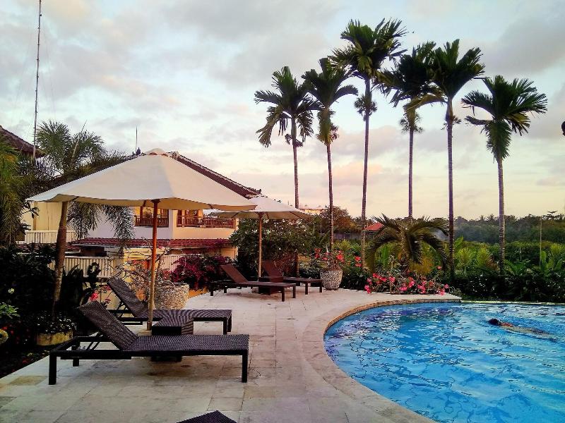 Nipuri Resort & Restaurant image