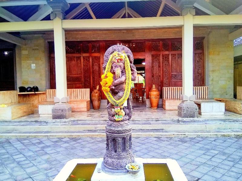 Nipuri Resort & Restaurant image