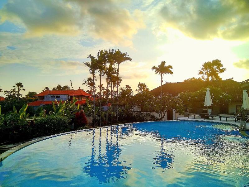 Nipuri Resort & Restaurant image
