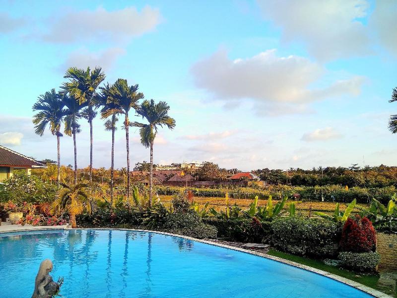 Nipuri Resort & Restaurant image