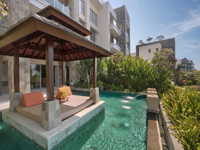 Luxury Apartment at AYANA Residences image