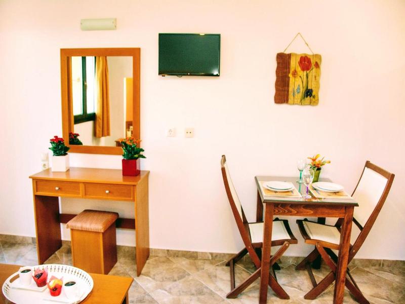 Ippoliti Village image