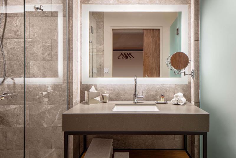 Hyatt Regency Lake Washington image
