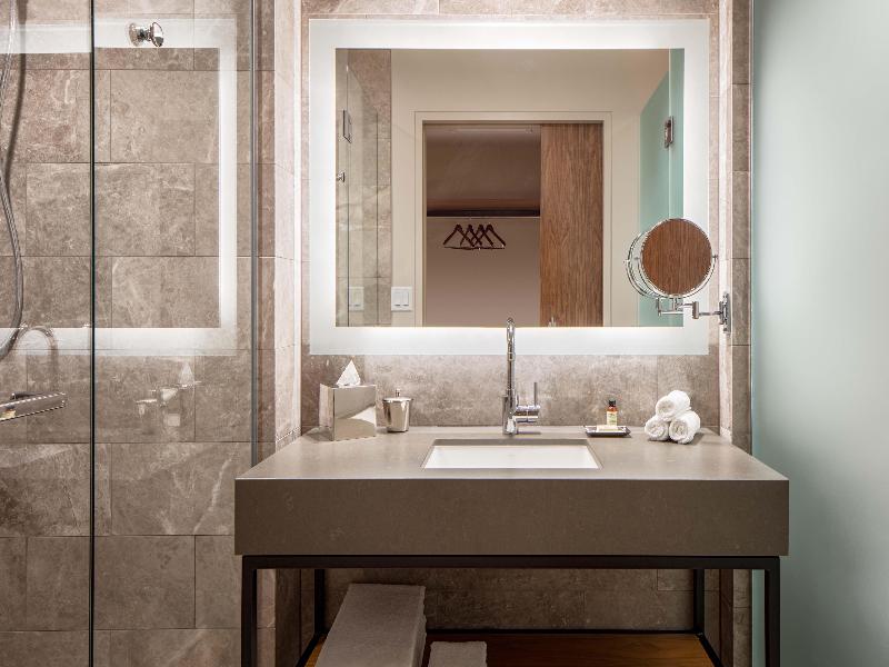 Hyatt Regency Lake Washington image