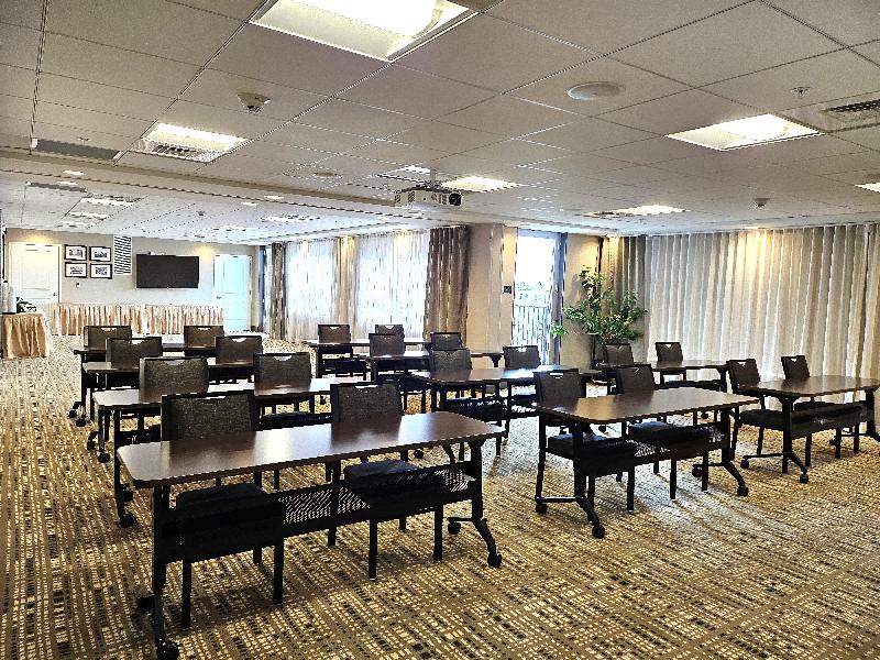 Staybridge Suites Marquette image