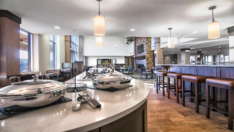 Staybridge Suites Marquette image