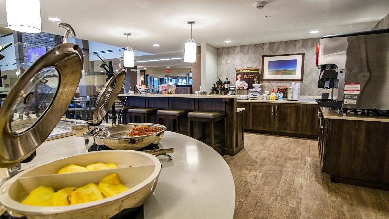 Staybridge Suites Marquette image