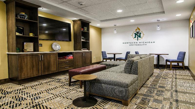 Staybridge Suites Marquette image