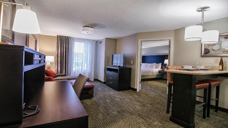 Staybridge Suites Marquette image