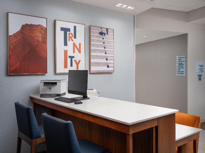 Holiday Inn Express & Suites Trinity By IHG image