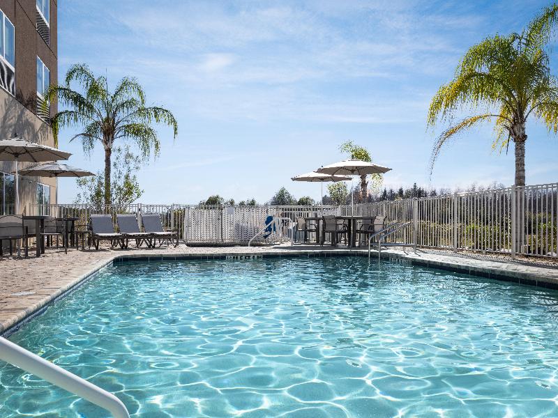 Holiday Inn Express & Suites Trinity By IHG image