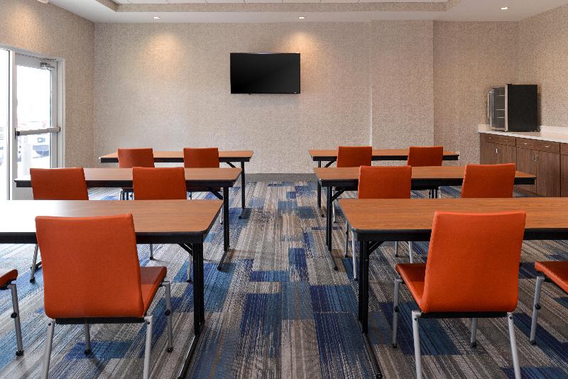 Holiday Inn Express & Suites Trinity By IHG image