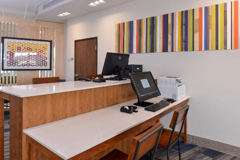 Holiday Inn Express & Suites Trinity By IHG image
