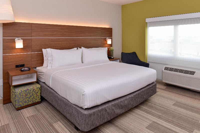 Holiday Inn Express & Suites Trinity By IHG image