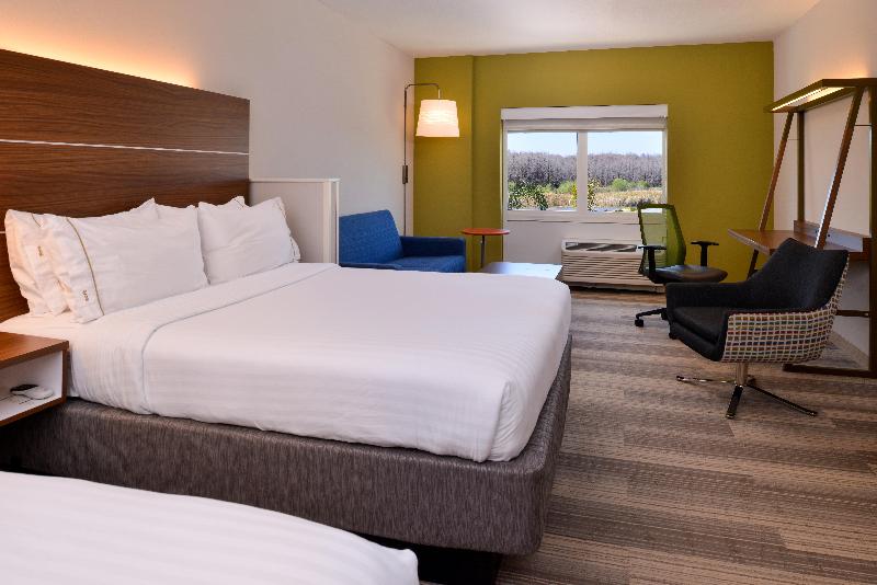 Holiday Inn Express & Suites Trinity By IHG image