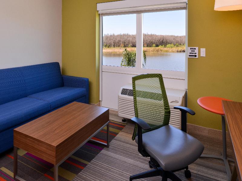 Holiday Inn Express & Suites Trinity By IHG image